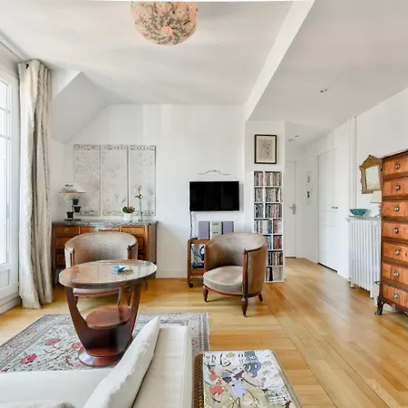 Apartment Stunning Parisian 1br Flat Near The Eiffel Tower *