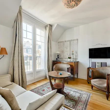 Stunning Parisian 1br Flat Near The Eiffel Tower *