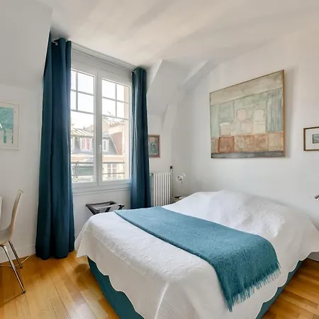 Apartment Stunning Parisian 1br Flat Near The Eiffel Tower Paris
